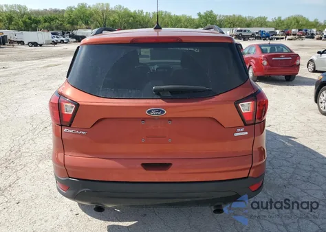 2019 Ford Escape Se from USA, damaged, VIN 1FMCU0GDXKUC52985